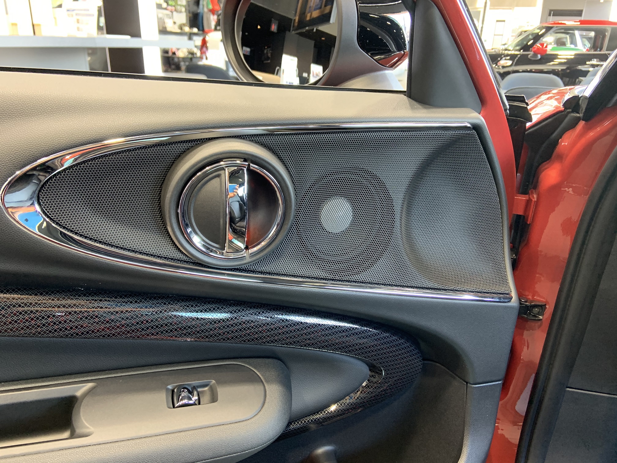 MINIのスピーカー交換施工